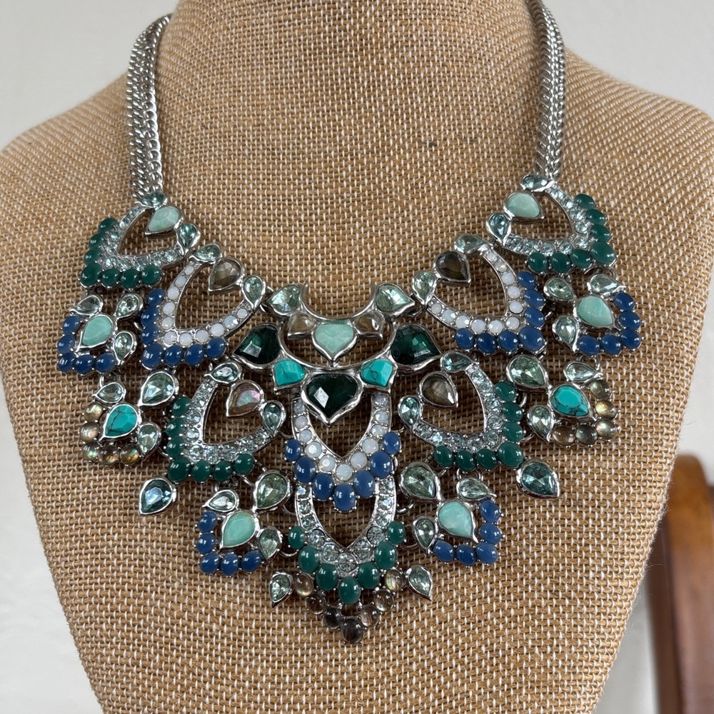 Chloe + Isabel Peacock‎ Plumes Statement Necklace